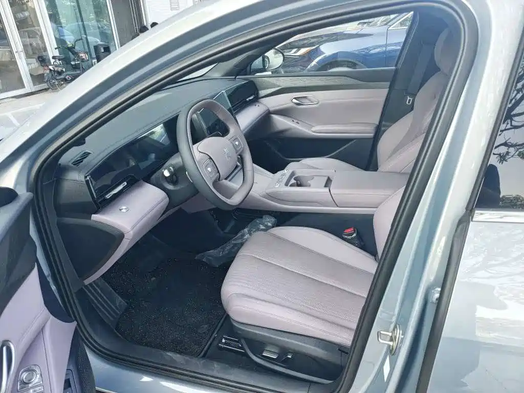 BYD 秦MAX — миниатюра 5