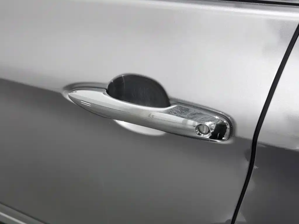 Toyota Avalon — миниатюра 18