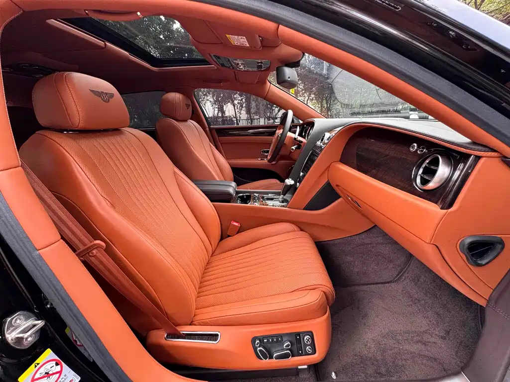 Bentley Flying Spur — миниатюра 10
