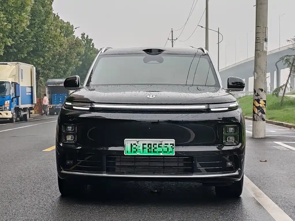 Leapmotor Leapmotor D19 — миниатюра 2