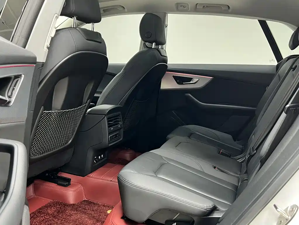 Audi Q8 — миниатюра 8
