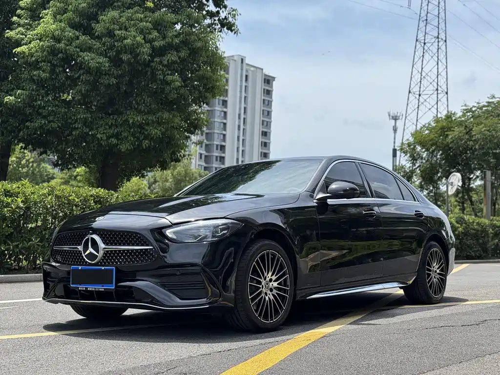 Mercedes-Benz C-Class 2025