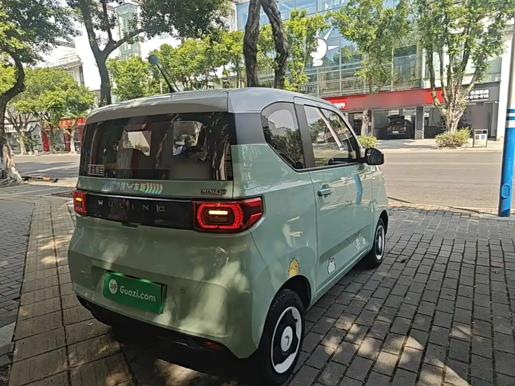 Wuling MINIEV — миниатюра 7