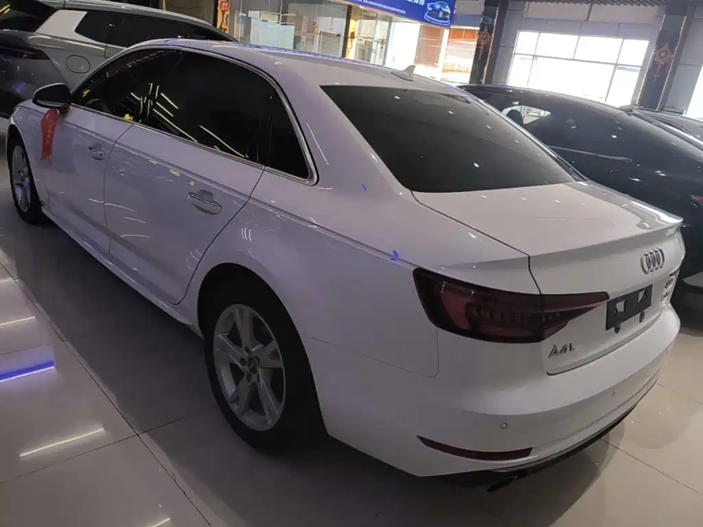 Audi A4L — миниатюра 5