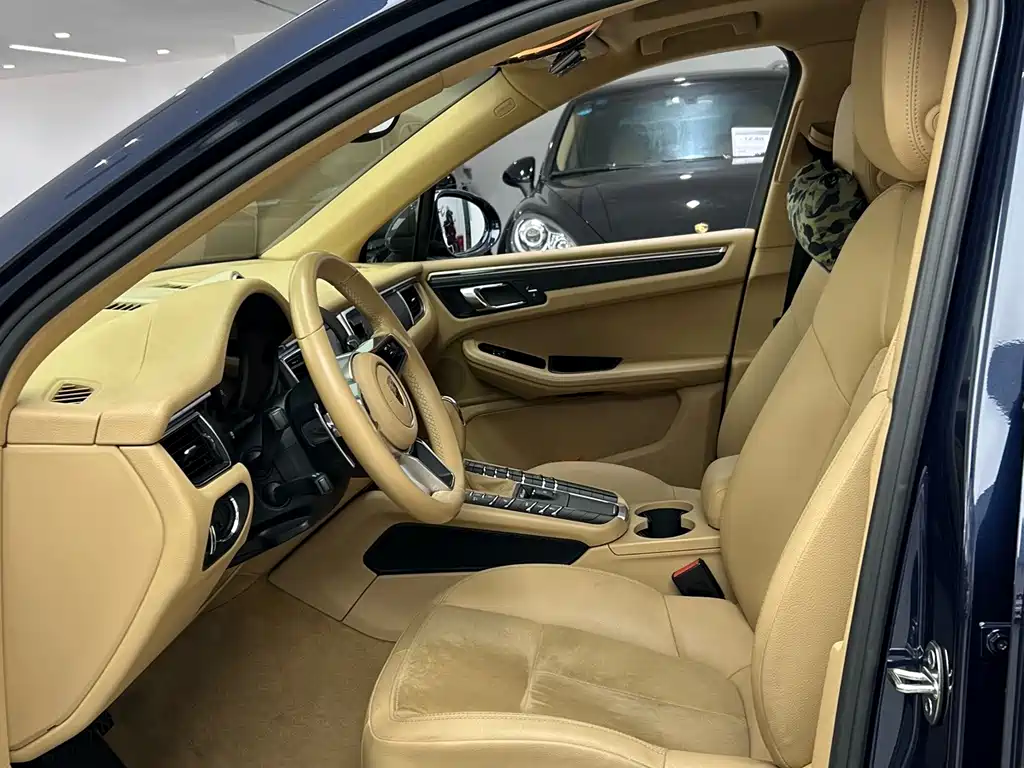 Porsche Macan — миниатюра 8