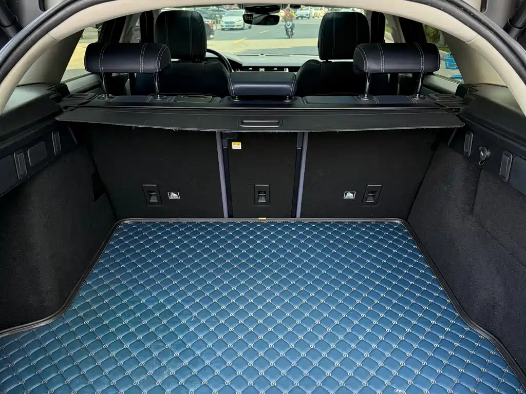 Land Rover Velar — миниатюра 14