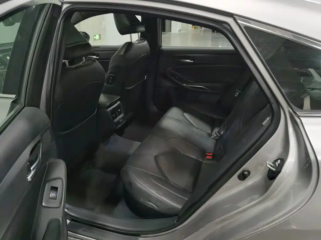 Toyota Avalon — миниатюра 15