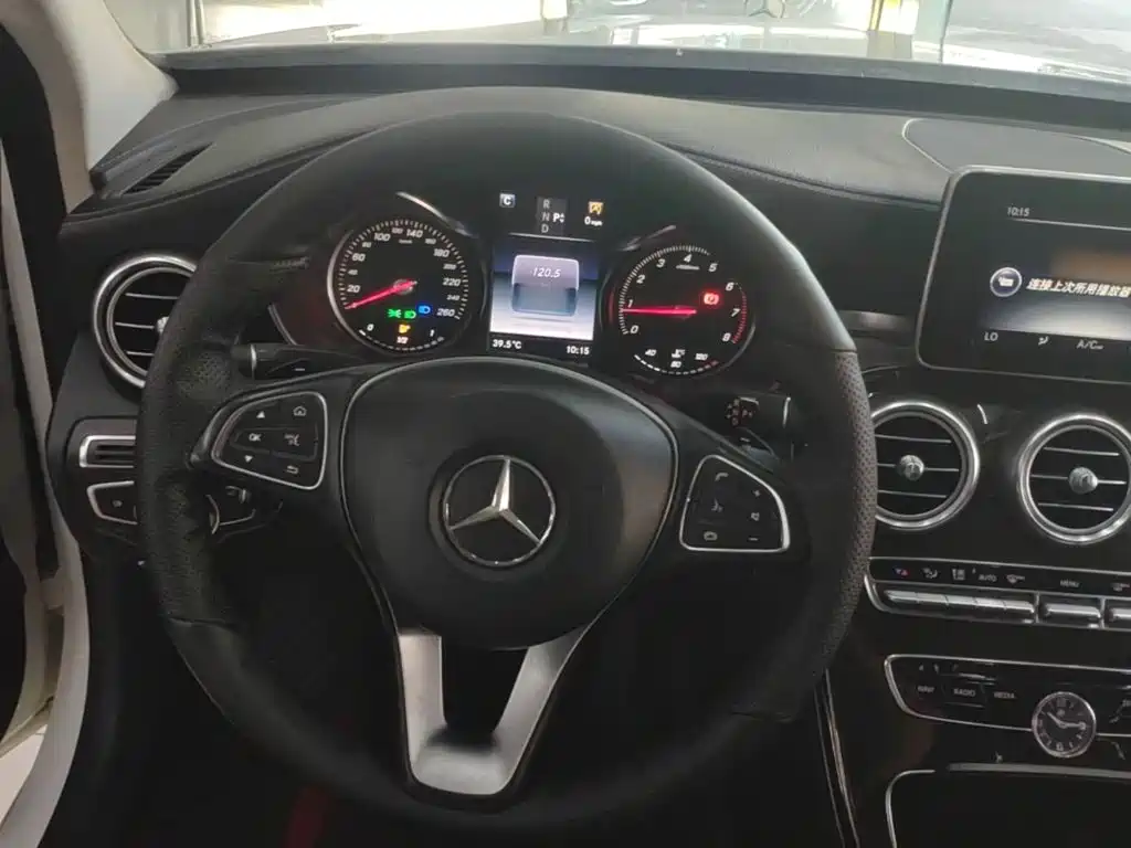 Mercedes-Benz C-Class — миниатюра 11