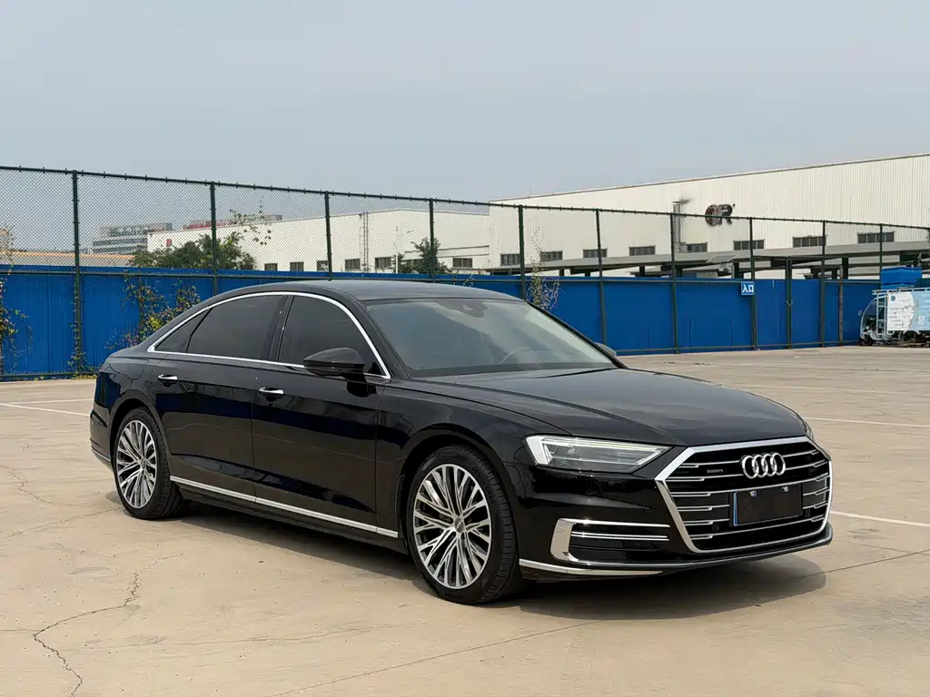 Audi A8 — миниатюра 3