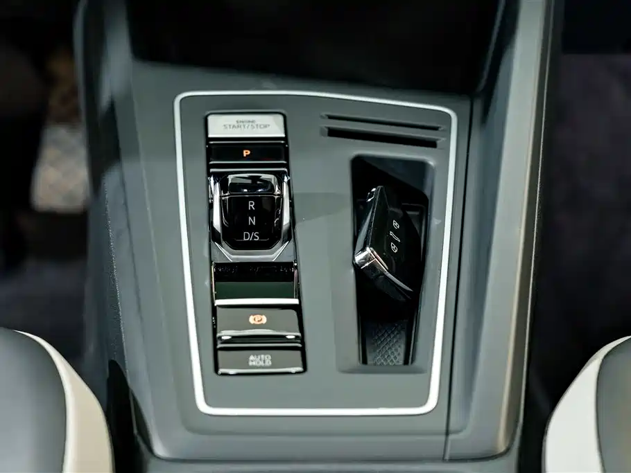 Volkswagen Golf — миниатюра 14