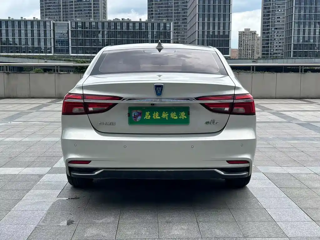 Roewe i6 2017 45T Smart