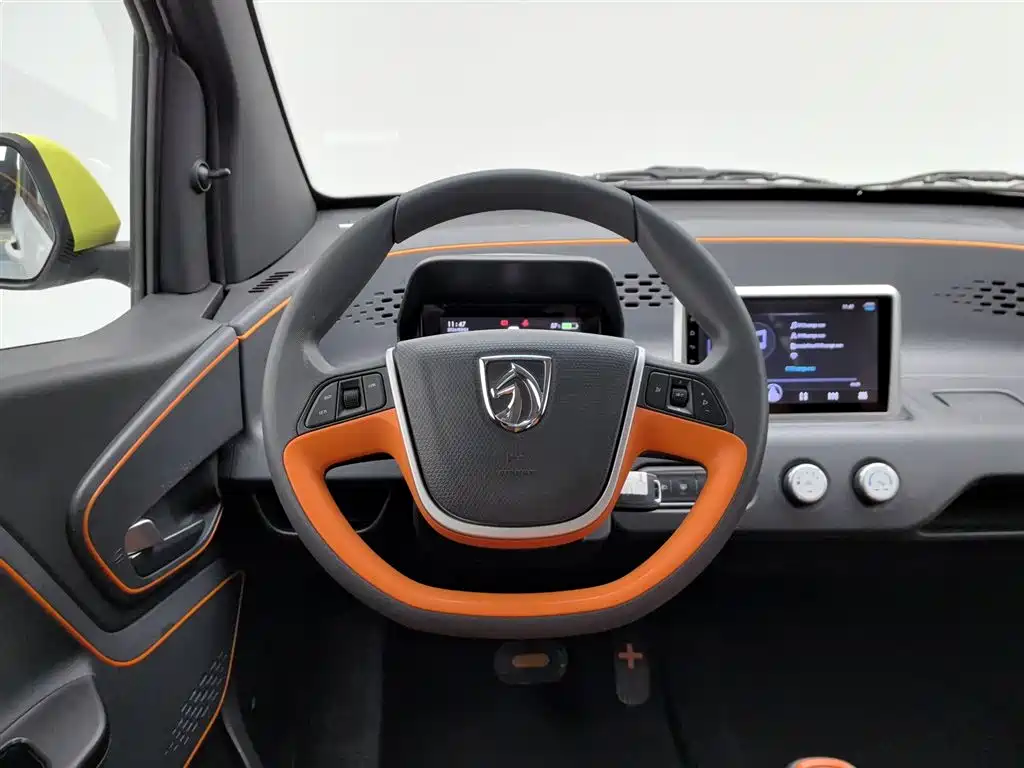 BAOJUN E100