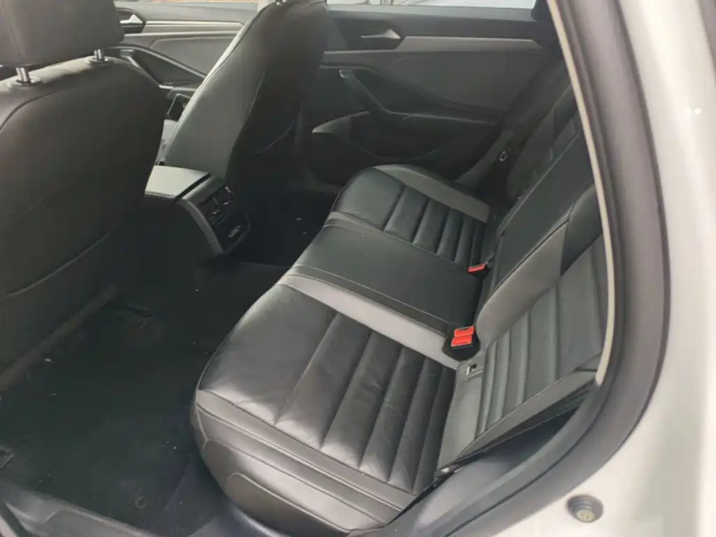 Volkswagen Sagitar — миниатюра 17