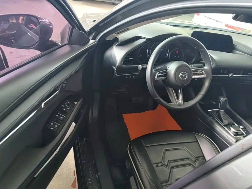 Mazda 3 Axela — миниатюра 16