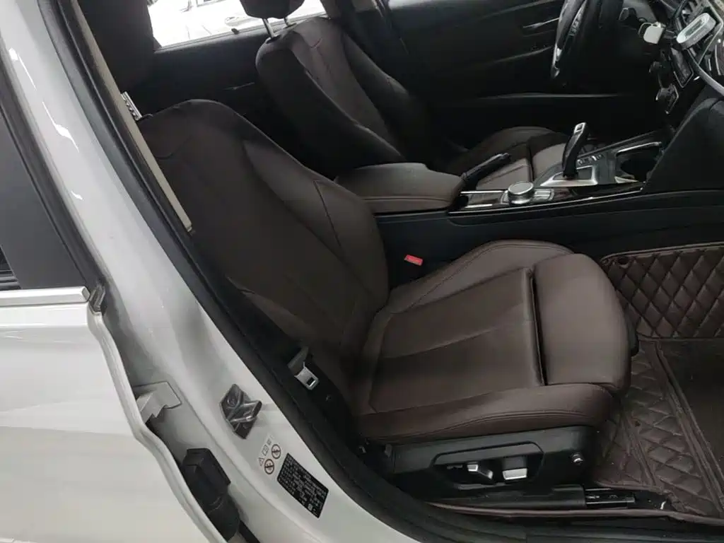 BMW 3 Series — миниатюра 25