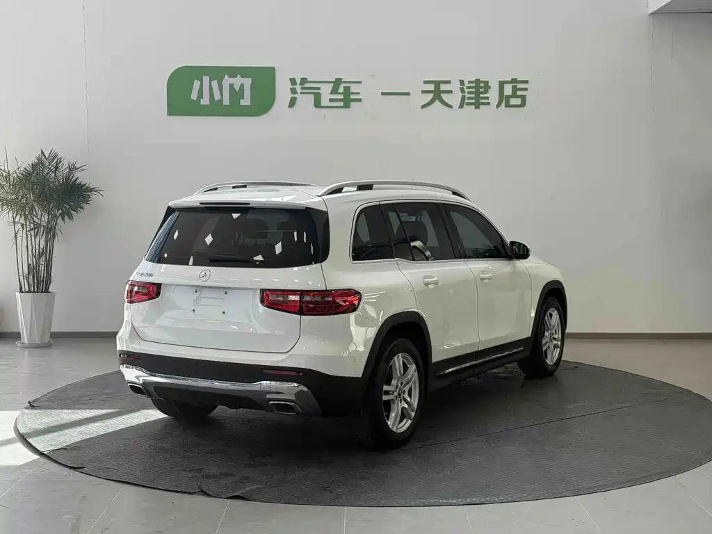 Mercedes-Benz GLB — миниатюра 9