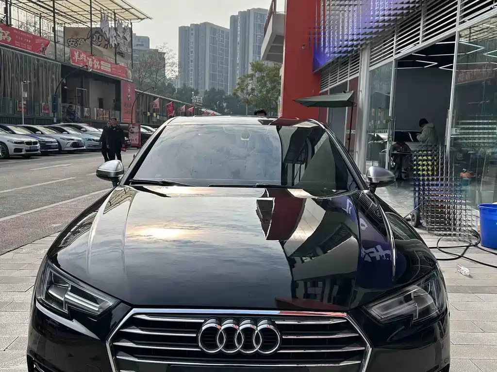 AUDI A4L