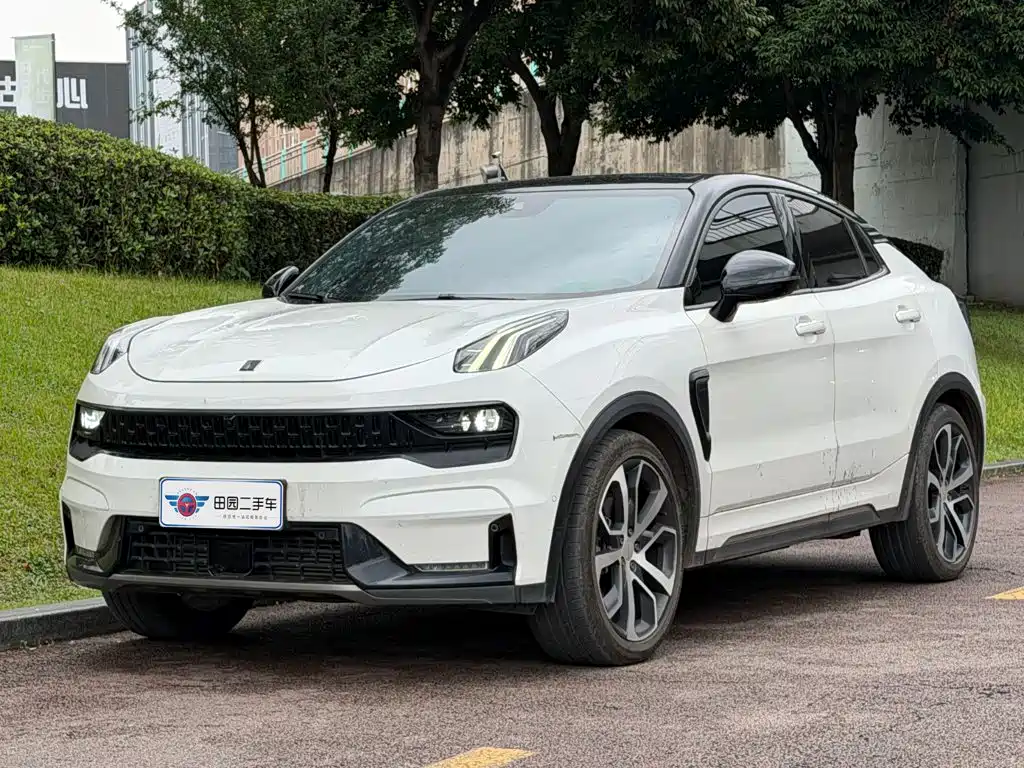 Lynk & Co 05