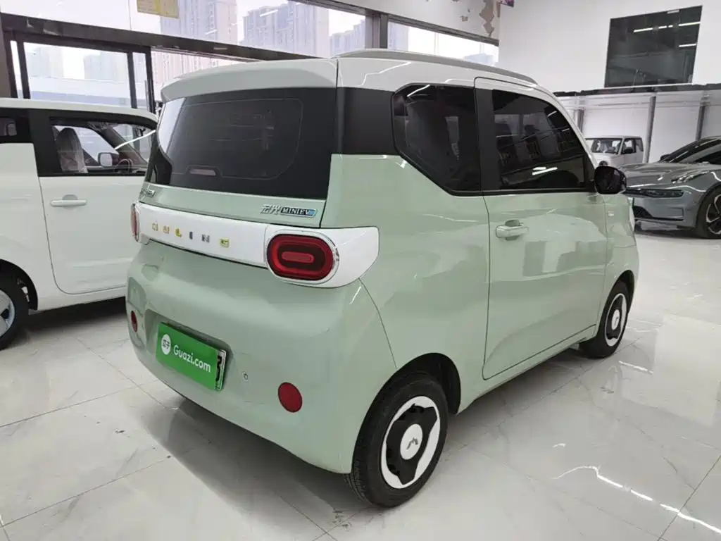 Wuling MINIEV — миниатюра 7