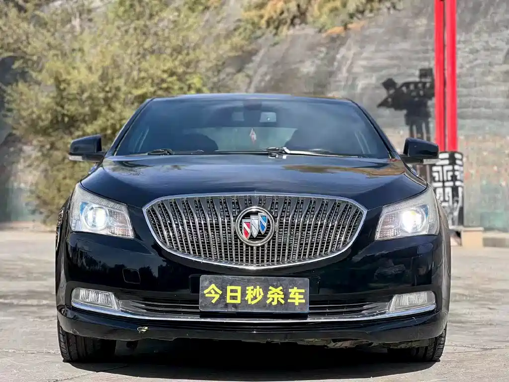 Buick LaCrosse — миниатюра 2