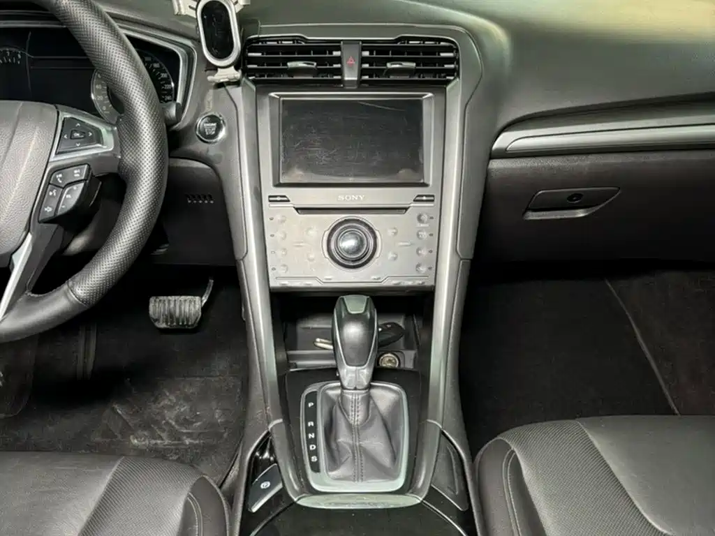Ford Mondeo — миниатюра 17