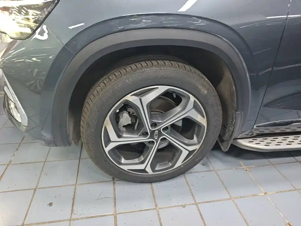 Geely Xingyue L — миниатюра 23
