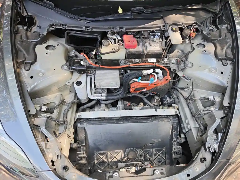 Tesla Model 3 — миниатюра 11