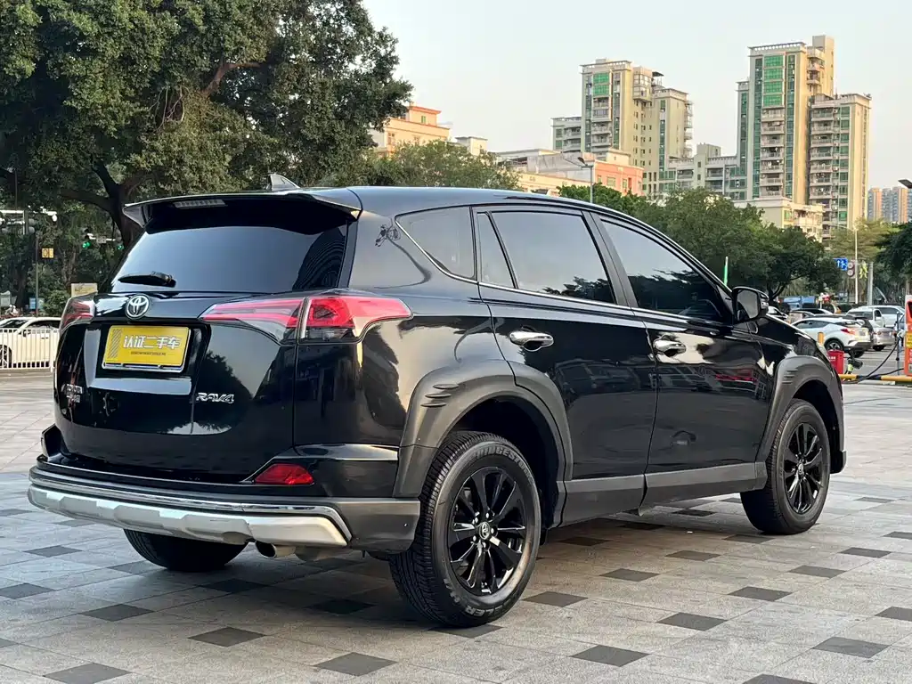 TOYOTA RAV4 RONGFANG