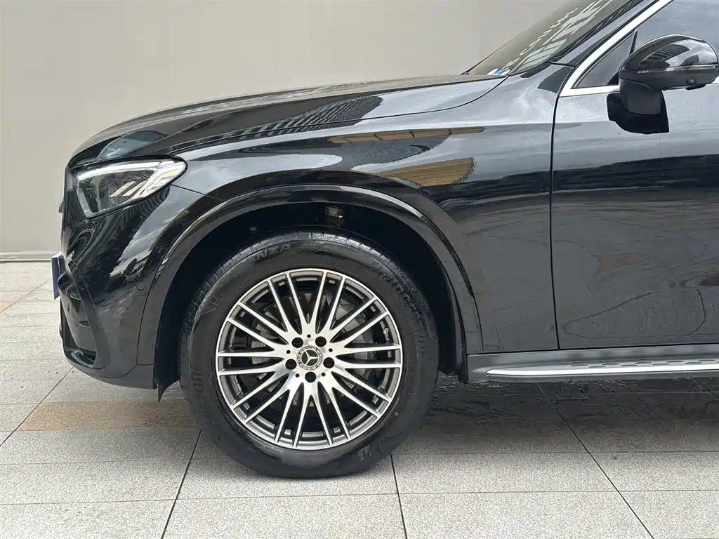 Mercedes-Benz GLC 2025 GLC 300 L 4MATIC 5 мест