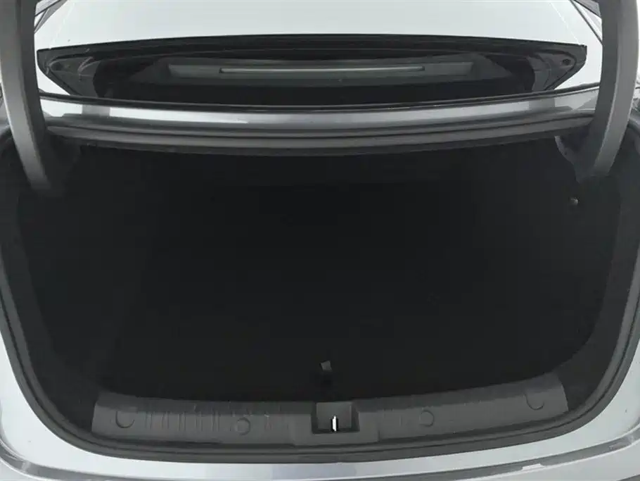 BYD Qin L L 2025 DM-i Smart Drive 120KM