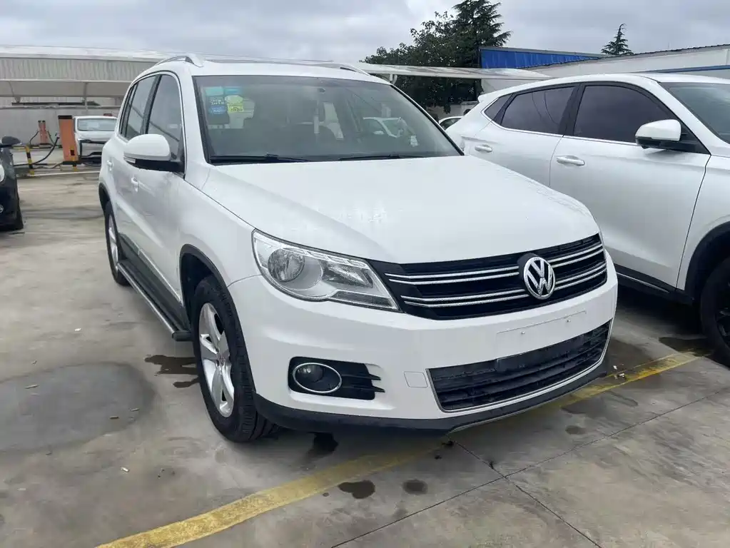 Volkswagen Tiguan 2013 2.0TSI AT Luxury