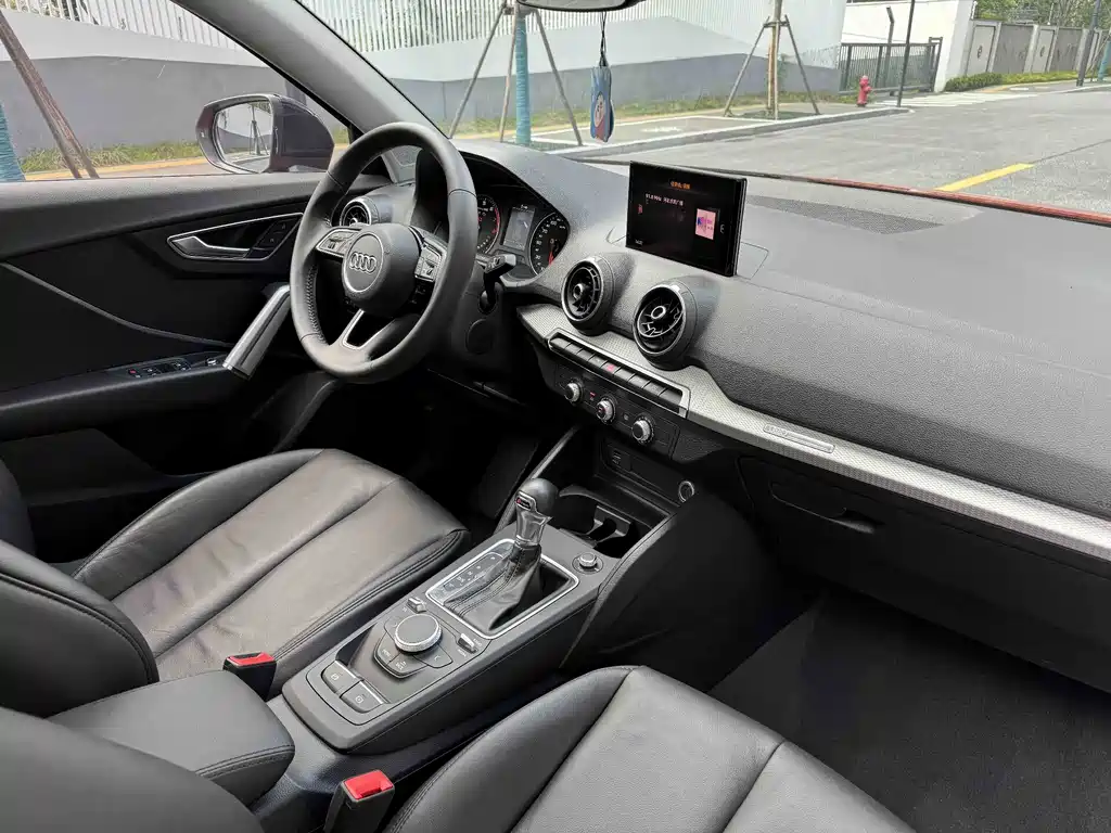 Audi Q2L 2018 35 TFSI VI
