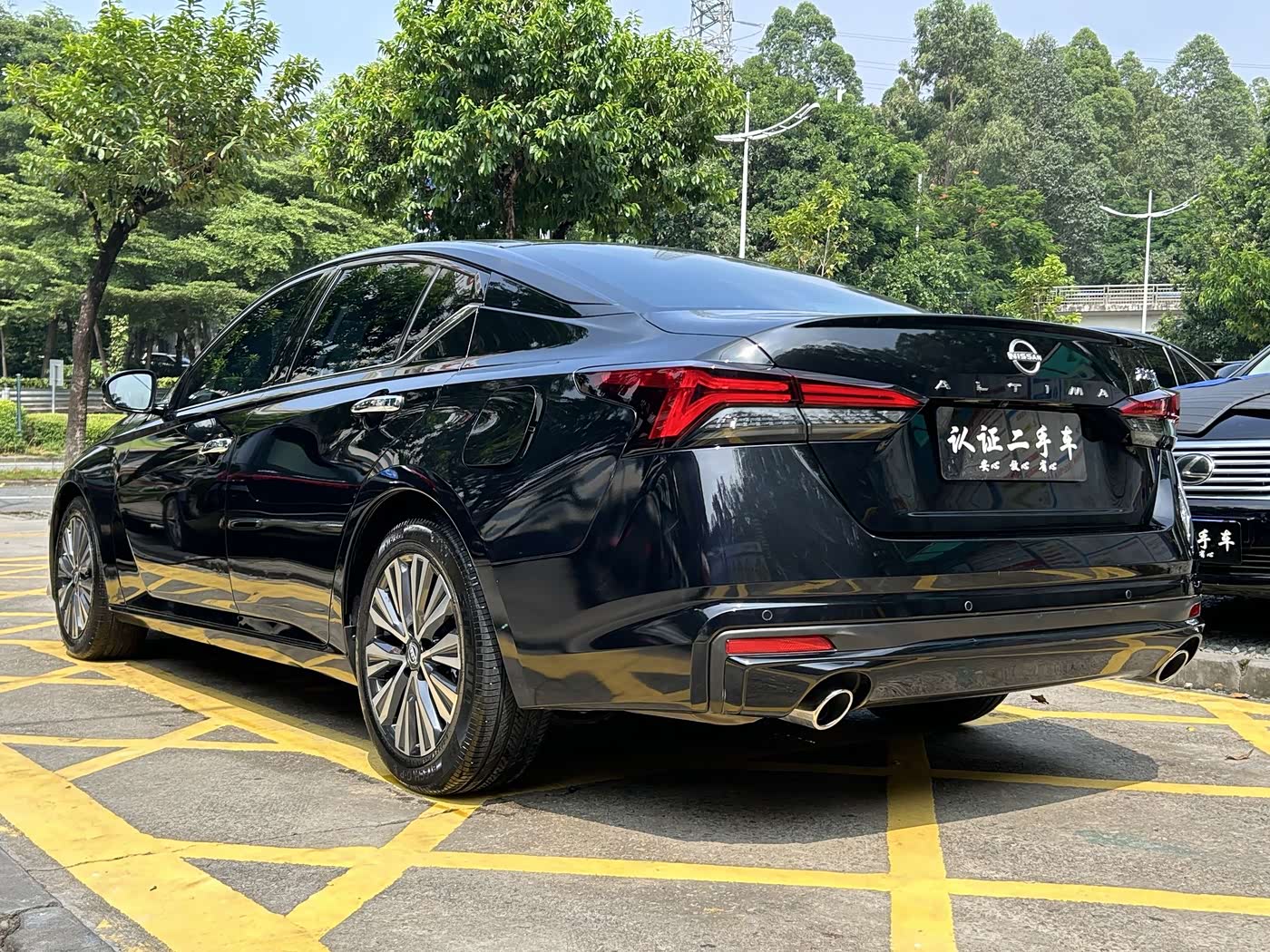 Nissan Teana 2.0 л 2023 г. Чёрный, пробег 49000 км