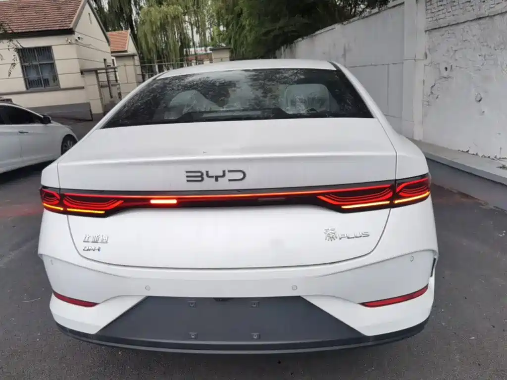 BYD Qin Plus PLUS 2025 DM-i Smart Drive 128KM