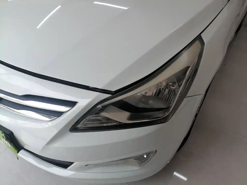 Hyundai Verna — миниатюра 24