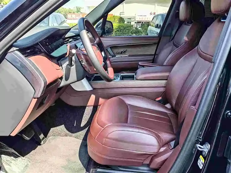 Land Rover Range Rover — миниатюра 5