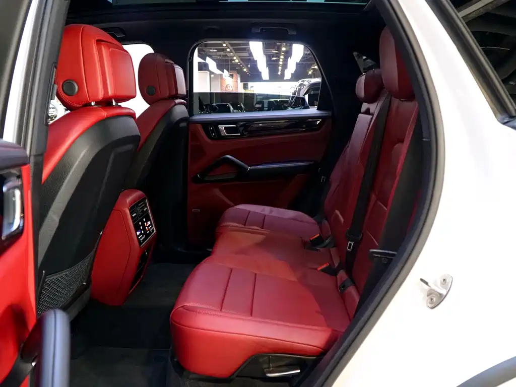 PORSCHE CAYENNE NEW ENERGY