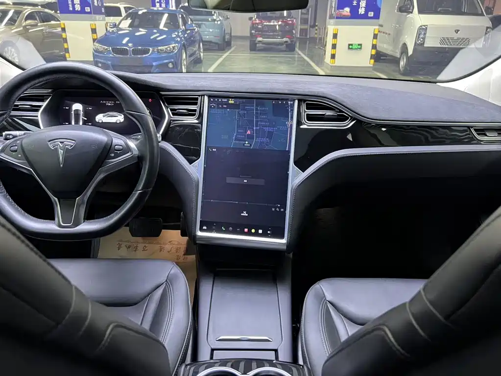 TESLA MODEL S