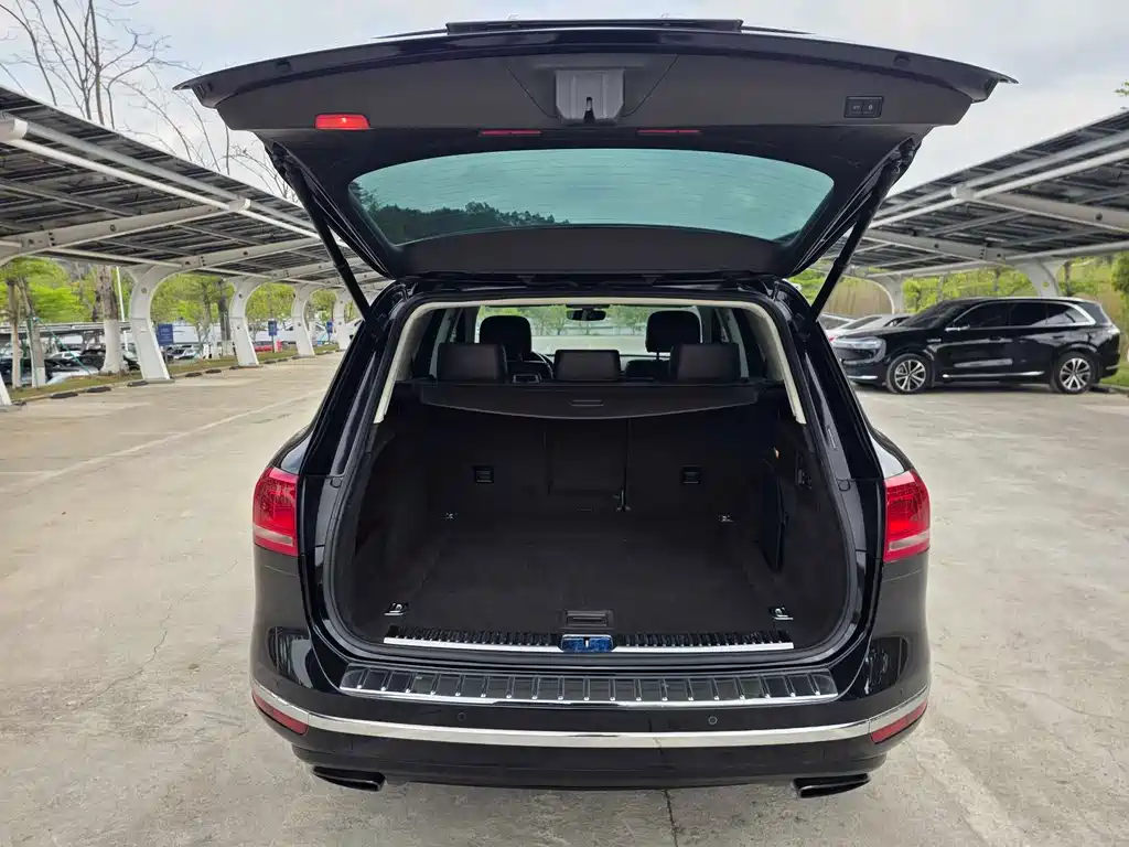 Volkswagen Touareg — миниатюра 8
