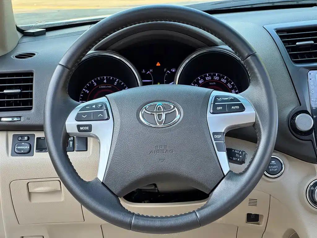 Toyota Highlander — миниатюра 13