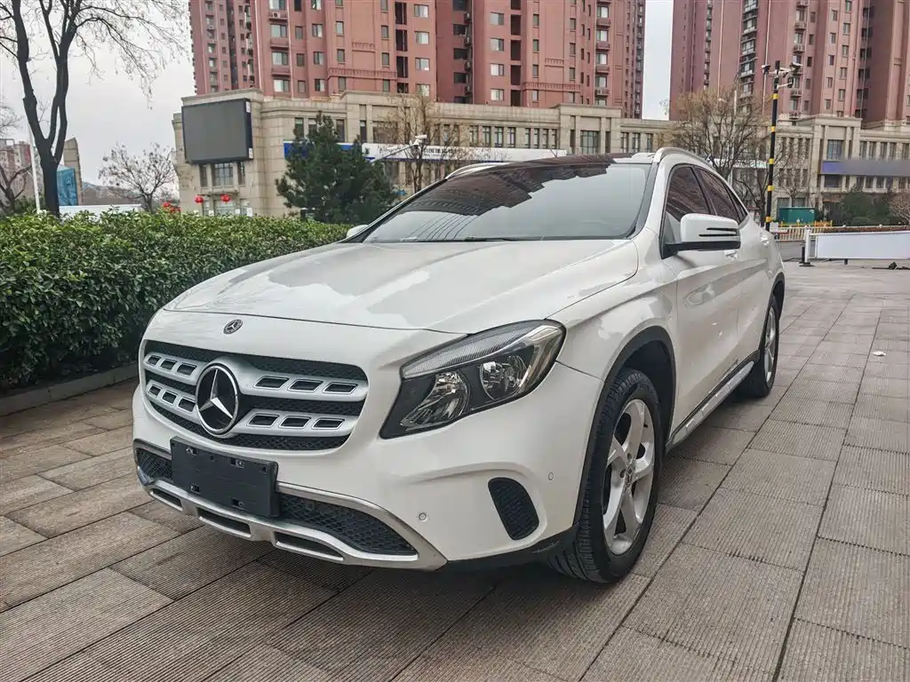 Mercedes-Benz GLA 2017