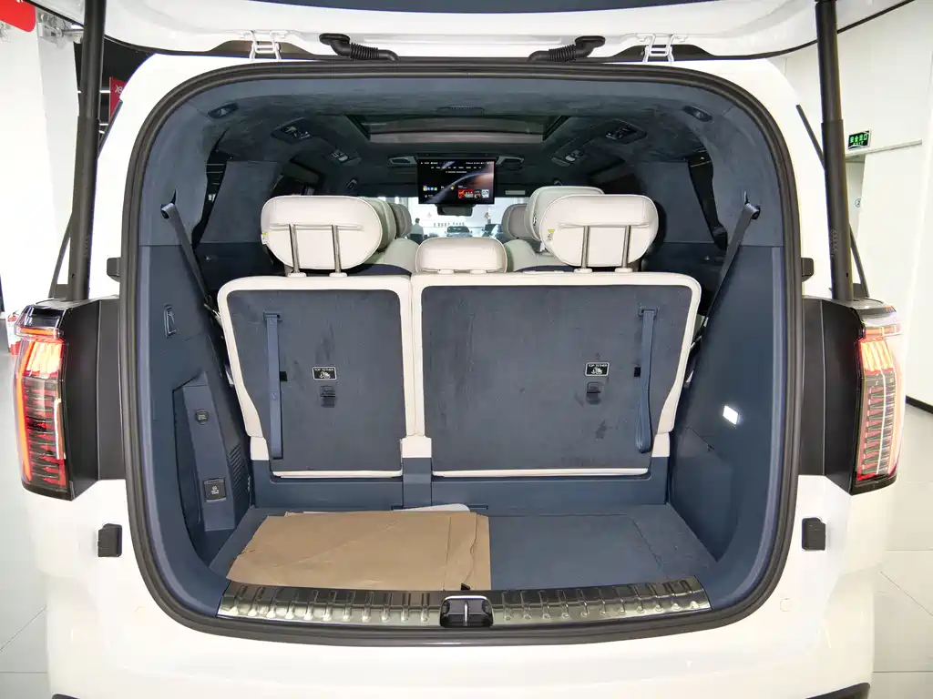 ZEEKR EXTREME KRYPTON 009