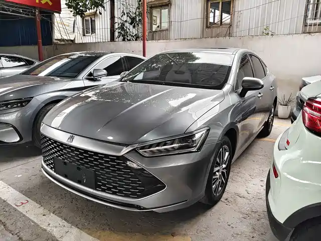 2023 BYD Qin