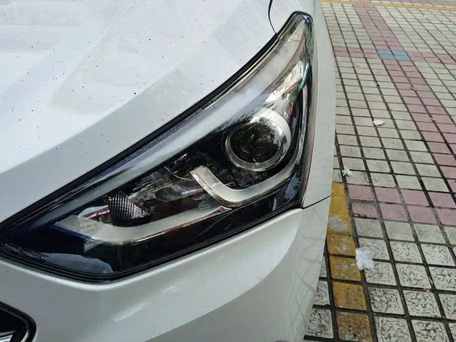 Hyundai Santa Fe — миниатюра 5