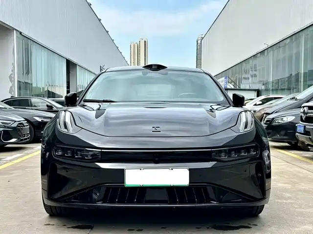 Zeekr 001