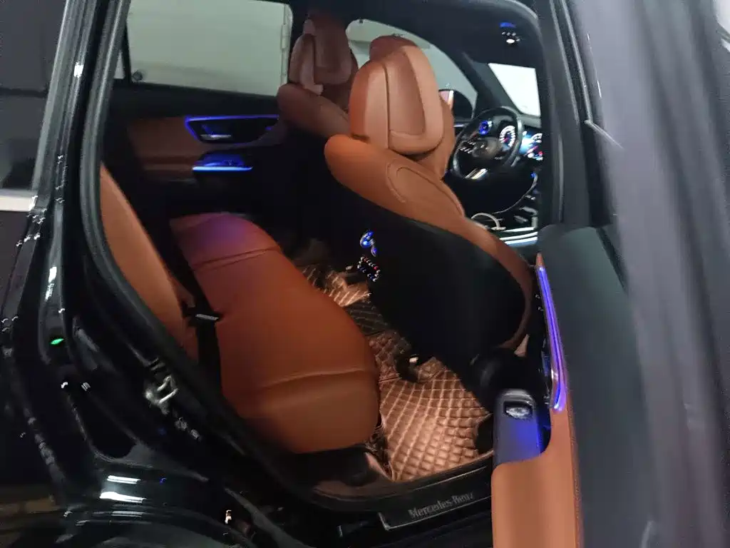 Mercedes-Benz GLC 2023 GLC 300 L 4MATIC 7 мест