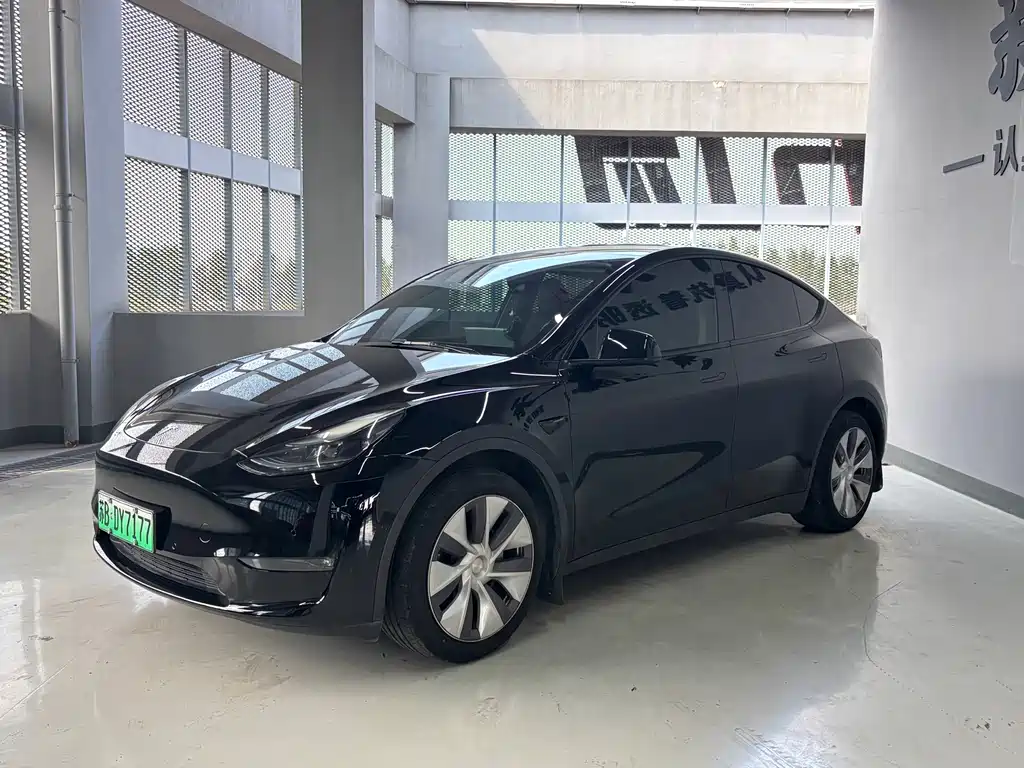 Tesla Model Y — фотографии объявления, Фото 3