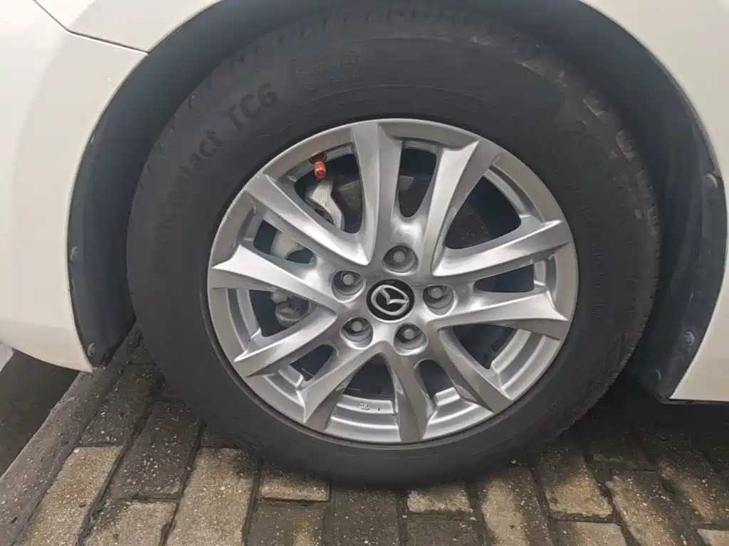 Mazda 3 Axela — миниатюра 23
