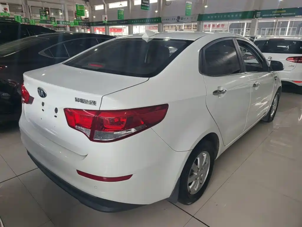 Kia K2 — миниатюра 7