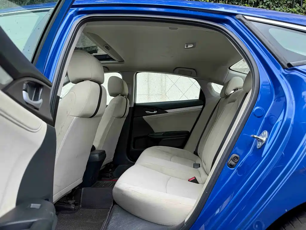 Honda Civic — миниатюра 7